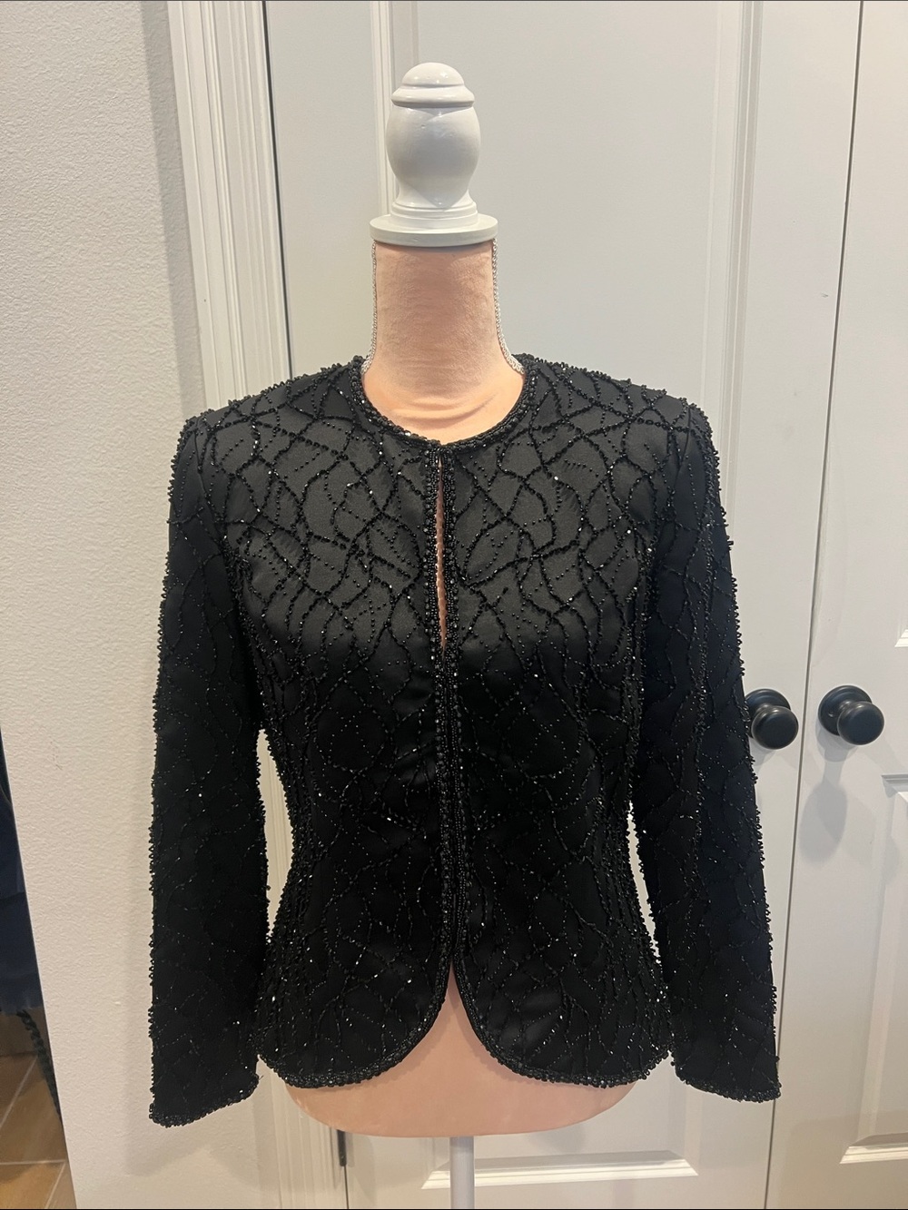 Elegant Black Beaded Women's Blazer Vie by Victoria Royal Size 8 NWT